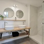 Luxe Strandappartement Met Zonneterras & Parking Apartment *