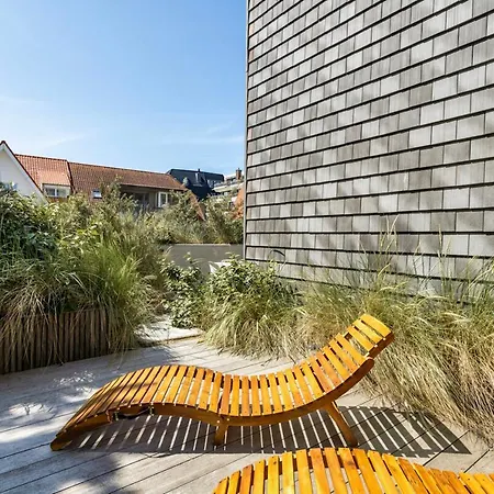 Luxe Strandappartement Met Zonneterras & Parking *