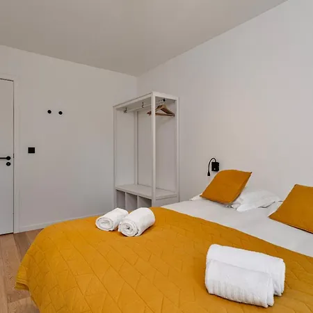 Luxe Strandappartement Met Zonneterras & Parking Apartmán